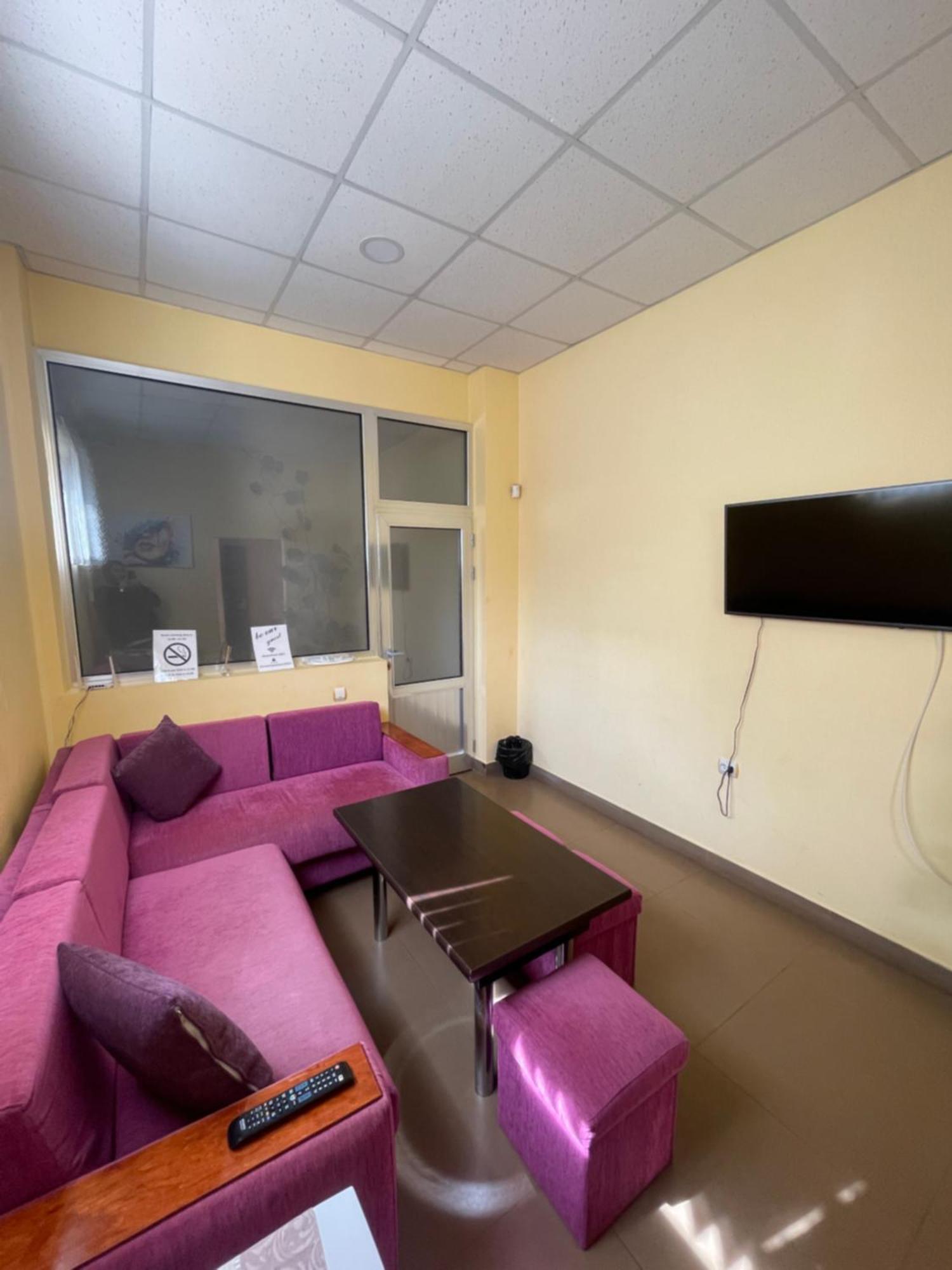 Downtown B&B Vanadzor Kültér fotó