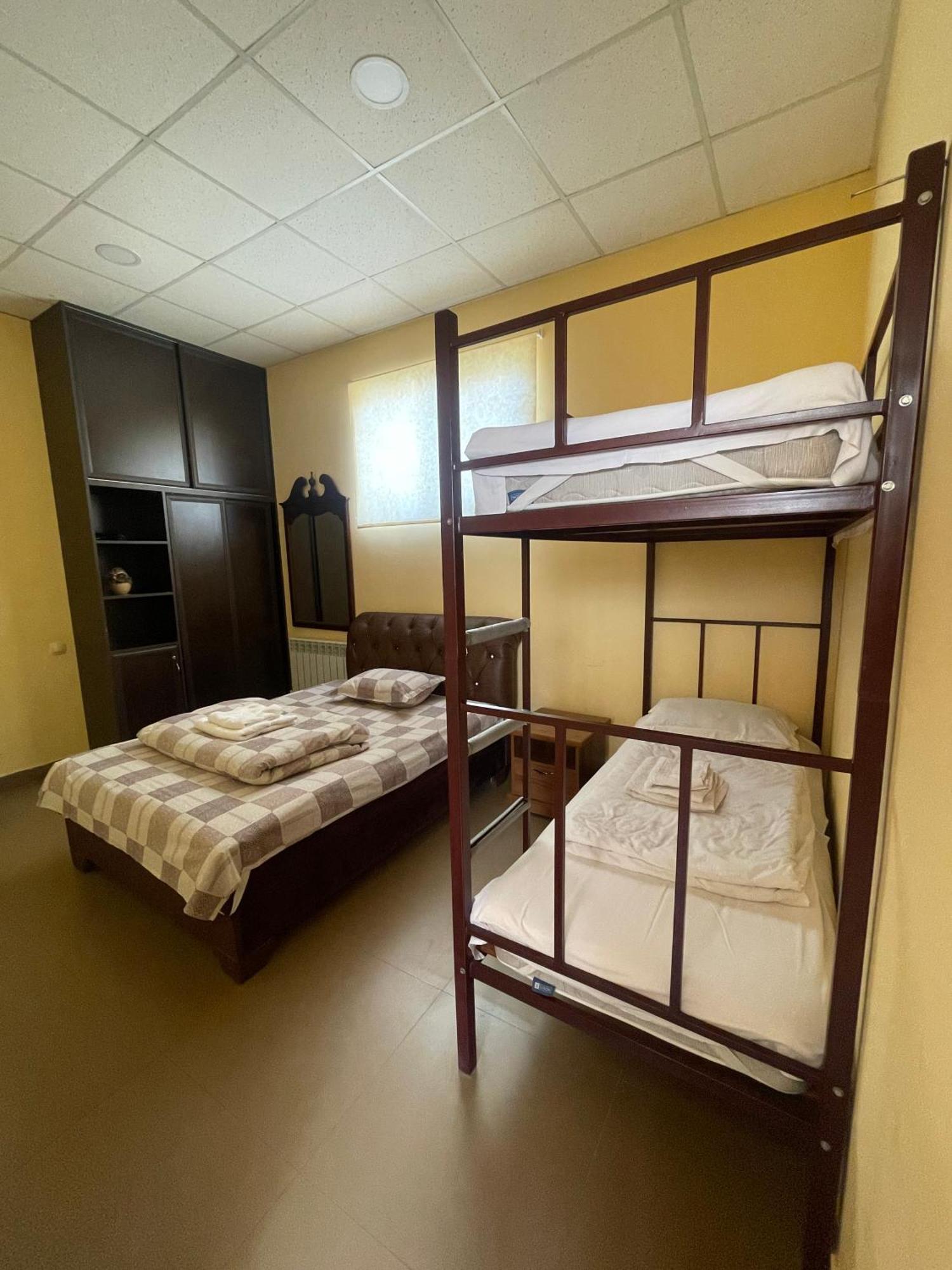 Downtown B&B Vanadzor Kültér fotó
