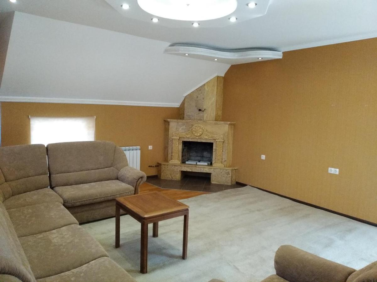 Downtown B&B Vanadzor Kültér fotó